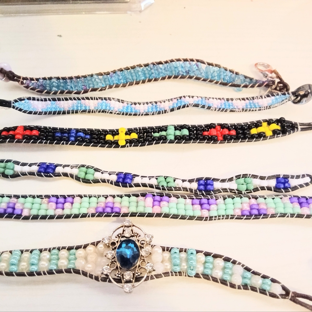 Elegant Green and Yellow Beaded Necklace - Picture 12 of 16